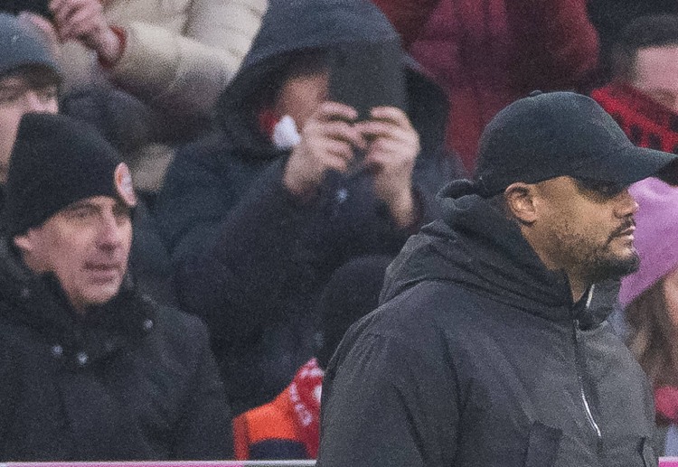 ဒါဟာ သူအရင်က ကစားခဲ့တဲ့ ချန်ပီယံလိဂ် ၁၈ ပွဲမှာ သွင်းယူခဲ့တဲ့ ဂိုးအရေအတွက်နဲ့လည်း တူညီသွားခဲ့ပြီ ဖြစ်ပါတယ်။