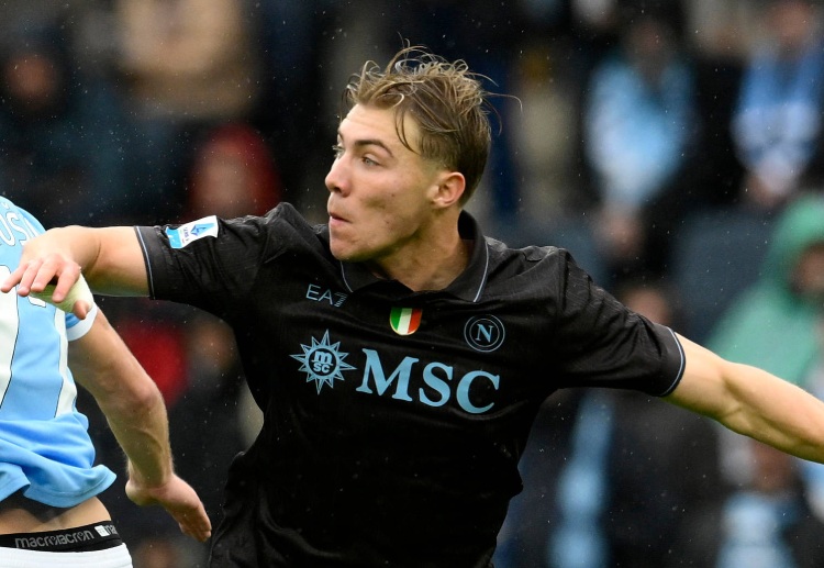 นาโปลี ศึกหนักออกไปเยือนจ่าฝูง กัลโช่ เซเรีย อา 2026