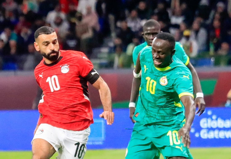 非洲杯 塞内加尔门将门迪在摩洛哥的点球面前表现神勇,将迪亚斯的点球扑出,挽救了塞内加尔的领先优势。