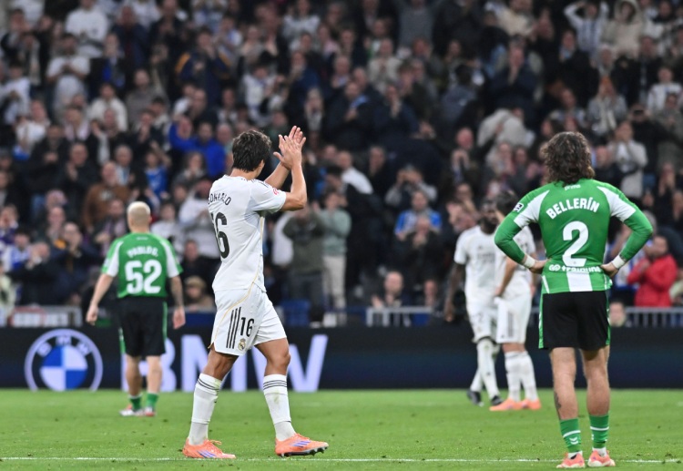 တူရကီ ထိပ်သီး ကလပ် ဘက်ဆစ်တပ်စ် ကတော့ လာလီဂါ ကလပ် ရီးရဲလ်မက်ဒရစ် လူငယ် တိုက်စစ်မှူး ဂွန်ဇာလို ဂါစီယာ အတွက် ယူရို ၂၅ သန်းနဲ့ ကမ်းလှမ်းထားပါတယ်။