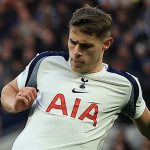 ဒါ့အပြင် ပရီးမီးယားလိဂ် ပြိုင်ဘက် စပါး နောက်ခံလူ မစ်ကီ ဗန်ဒီဗန် ကိုလည်း ကိုနာတေးရဲ့ နေရာ အတွက် စောင့်ကြည့်နေတယ်လို့ သိရပါတယ်။