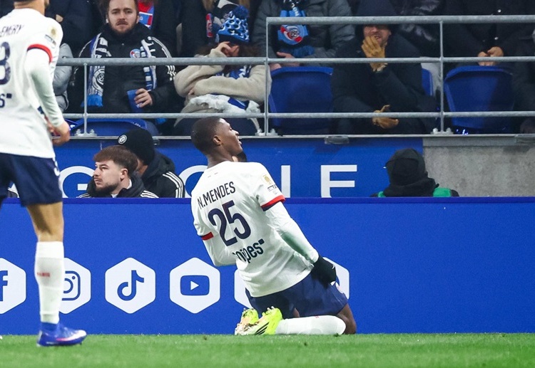 ဒါပေမဲ့ ခေတ်သစ် ဘောလုံးလောက မှာတော့ ပပ် ဂွါဒီယိုလာလို့ နည်းပြတွေရဲ့ နည်းစနစ် ဗျူဟာ အသစ်တွေကြောင့် ဒီနေရာဟာ အခက်ခဲဆုံးနဲ့ ပေါ်ပြူလာ အဖြစ်ဆုံး နေရာတစ်ခု ဖြစ်လာပါတယ်။