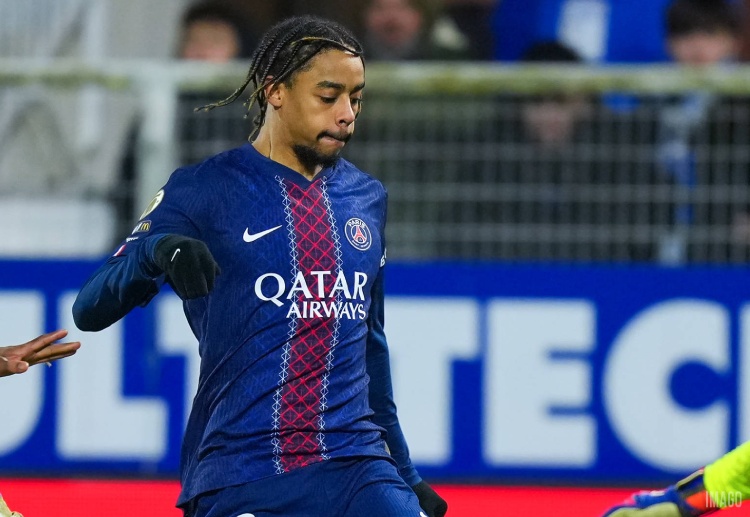 Bradley Barcola incar gelar Liga Champions UEFA musim ini