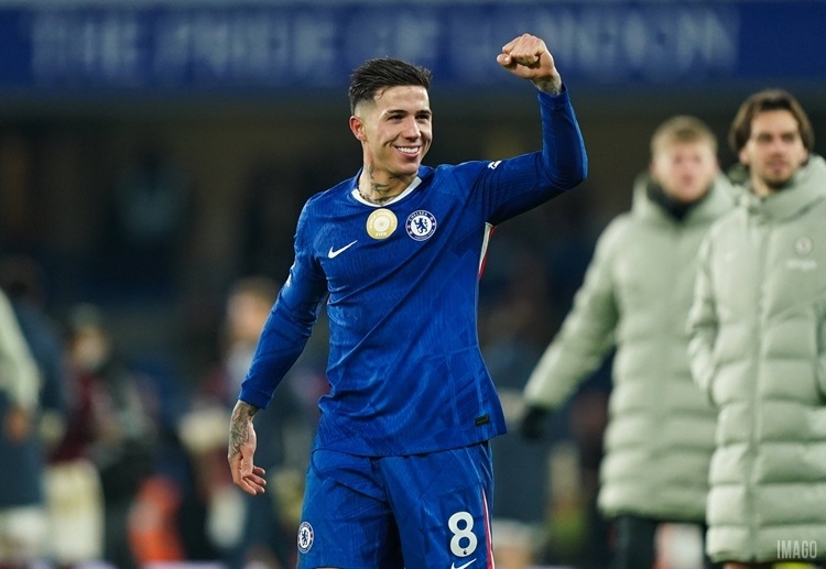 ဒါကြောင့် လာလီဂါ ကလပ်ဟာ ကမ္ဘာ့ဖလား အပြီးမှာ ချဲလ်ဆီး ကွင်းလယ်လူ အန်ဇို ဖာနန်ဒက်ဇ်ကို ခေါ်ယူဖို့ အတွက် "အစွမ်းကုန်" ကြိုးစားသွားတော့မှာ ဖြစ်ပါတယ်။