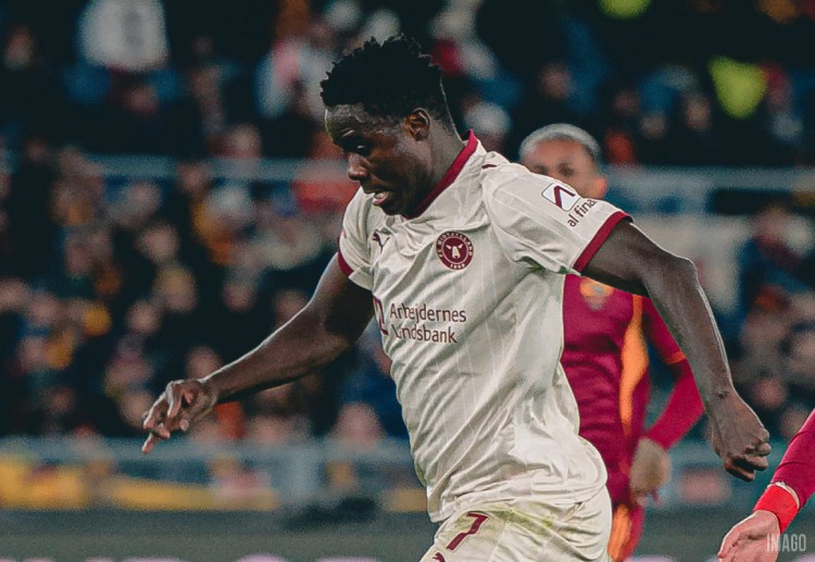 欧洲联赛 中日德兰队中射手弗兰库利诺因膝伤缺席本场比赛。