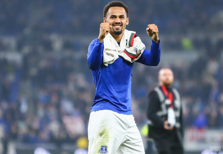 တစ်ဖက် မှာလည်း ပရီးမီးယားလိဂ် ကလပ်က အဲဗာတန် တောင်ပံကစားသမား အီလီမန် အန်ဒီယေးကို ခေါ်ယူဖို့ အံ့အားသင့်ဖွယ် စဉ်းစားနေပါတယ်။