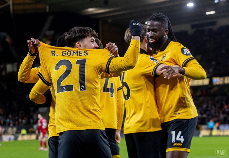 ဝုဗ်ဟာ ပရီးမီးယားလိဂ် တန်းဆင်းဇုန် ကနေ လွတ်မြောက်ဖို့ အတွက် အရေးပါတဲ့ ပွဲစဉ်တွေနဲ့ ရင်ဆိုင်ရဦးမှာပါ။