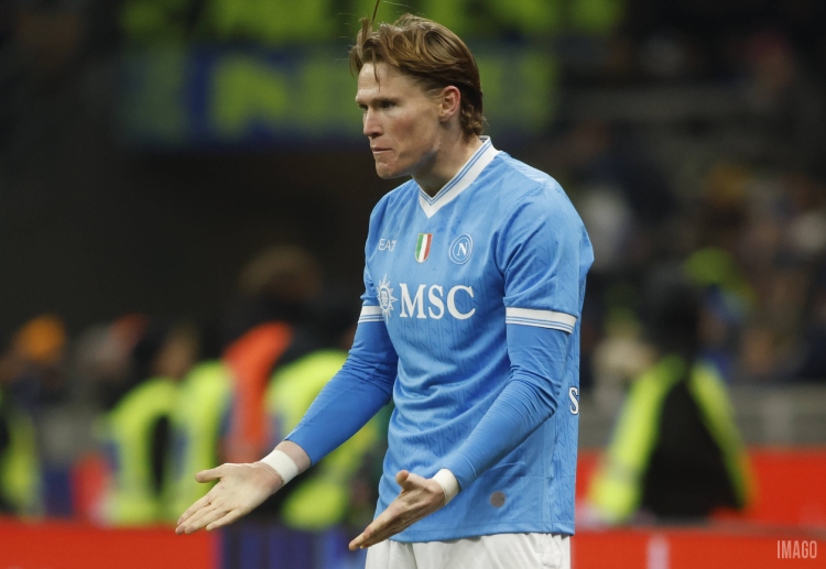 이날 무승부로 나폴리는 1위 인테르와 승점 차가 9점까지 벌어지며 우승의 꿈이 한 발 더 멀어졌다.